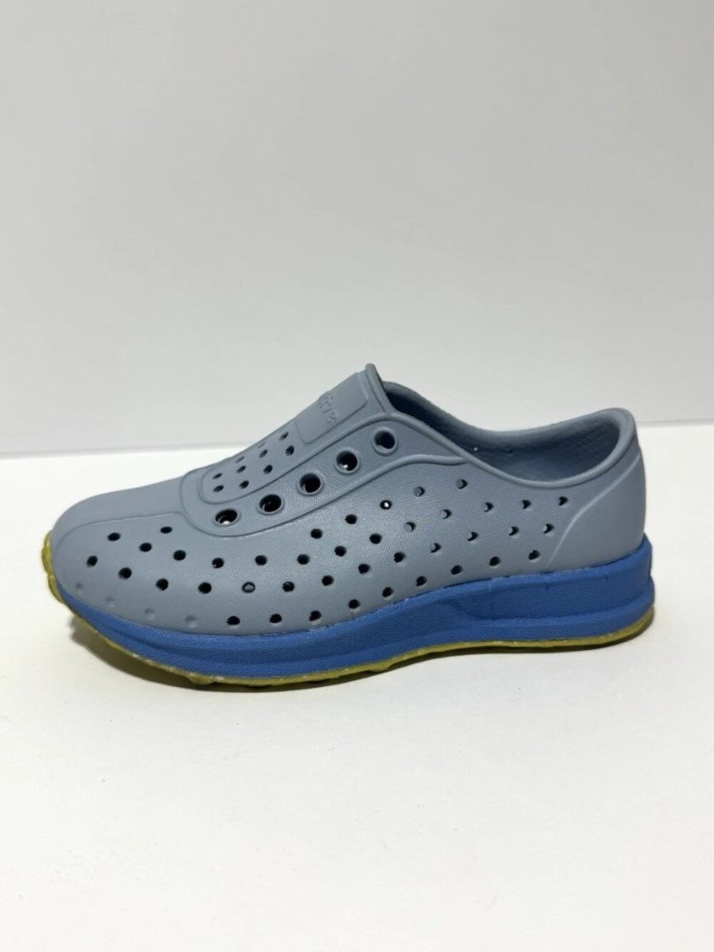 Native Chase Marbled Shoes Size 7 M Little Kids